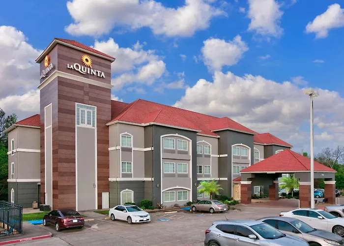 La Quinta By Wyndham Palestine