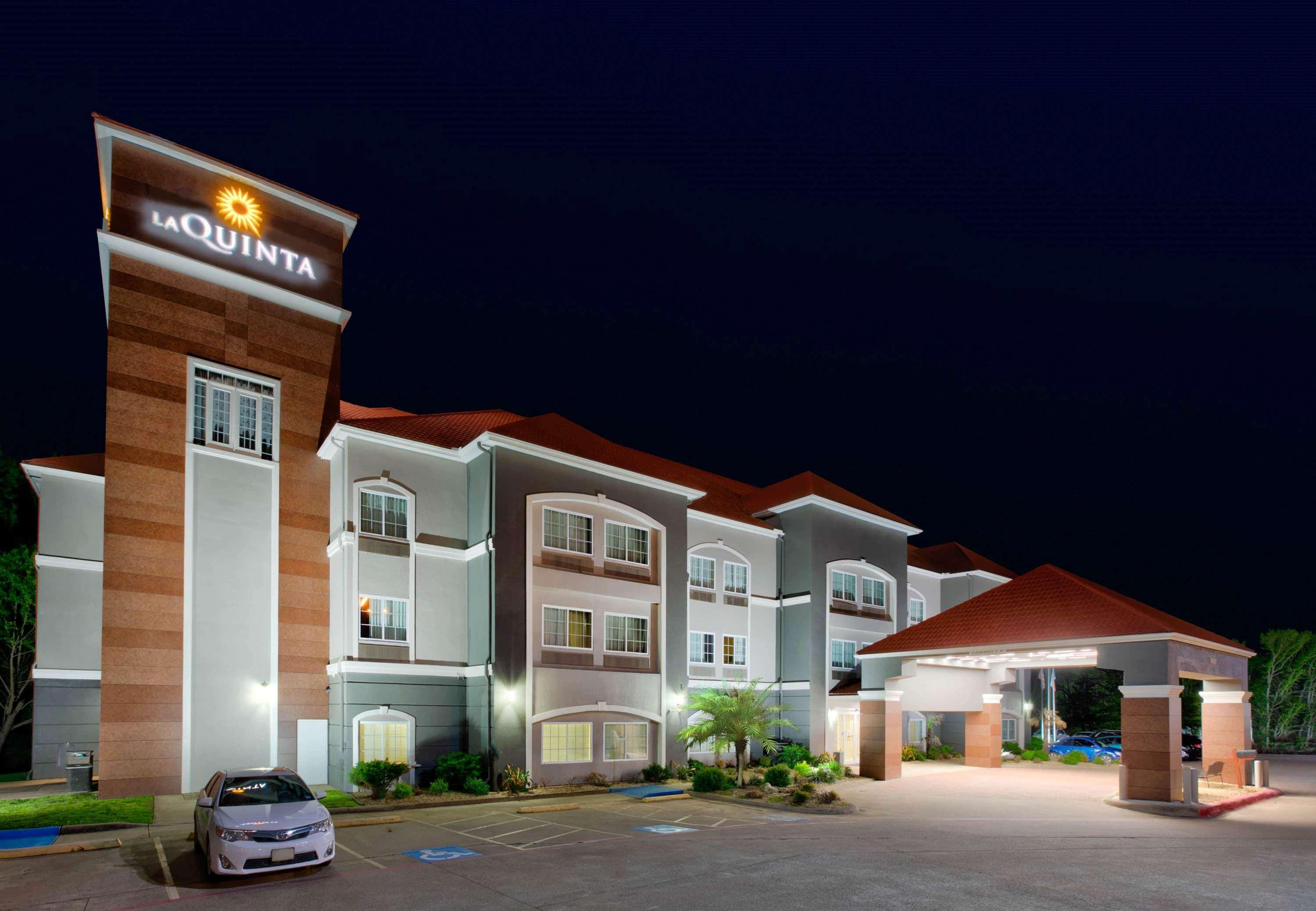 Hotel La Quinta By Wyndham 3*