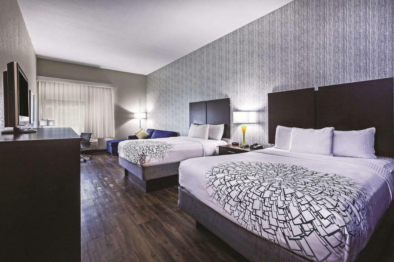 La Quinta By Wyndham Hotel